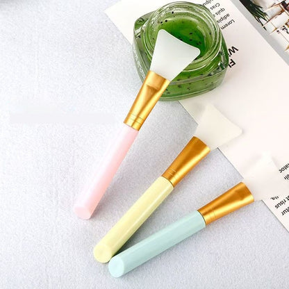 Personality Soft Fur Facial Treatment Brush